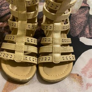 Girls sandals SIZE 7
